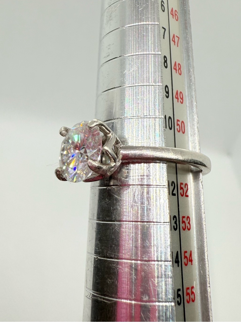 Brilliant Moissanite Round-Cut Ring - Women’s Jewelry - Picture 4 of 8